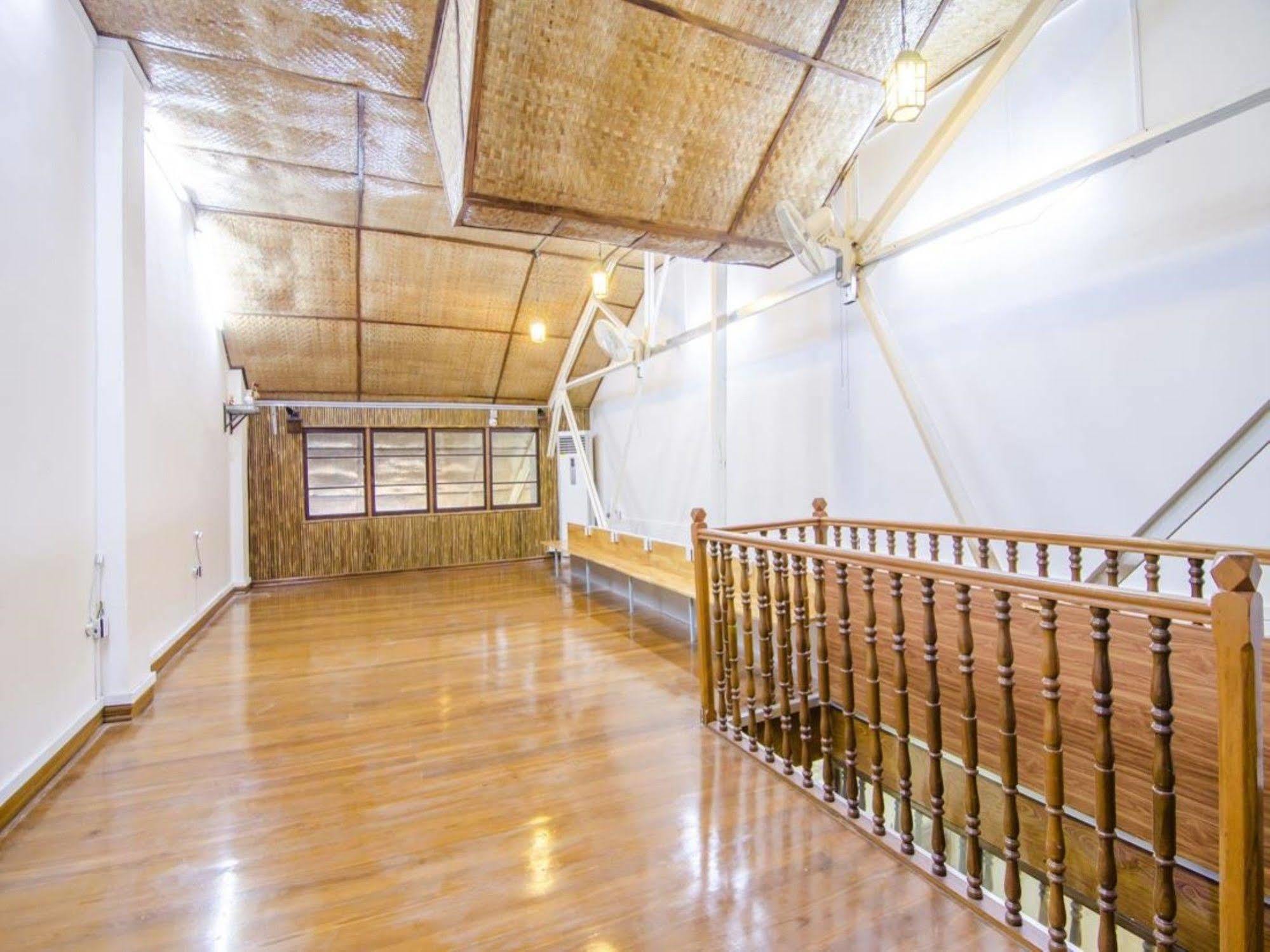 Min Galar Par Hostel Rangun Kültér fotó